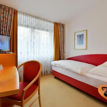 Spiegel Hotel 4*