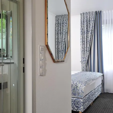 Hotel Spiegel 4*
