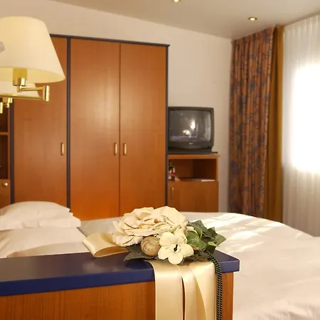 Ξενοδοχείο Spiegel 4*