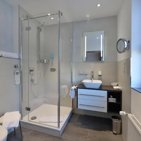 Spiegel Hotel 4*